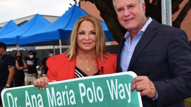 Dedican calle en Florida a Ana María Polo, conductora de ‘Caso Cerrado’
