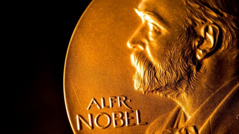 AMLO propondrá Premio Nobel a quienes crearon vacunas contra COVID-19
