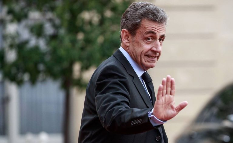 Dan un año de cárcel al expresidente de Francia, Nicolas Sarkozy, por financiación ilegal
