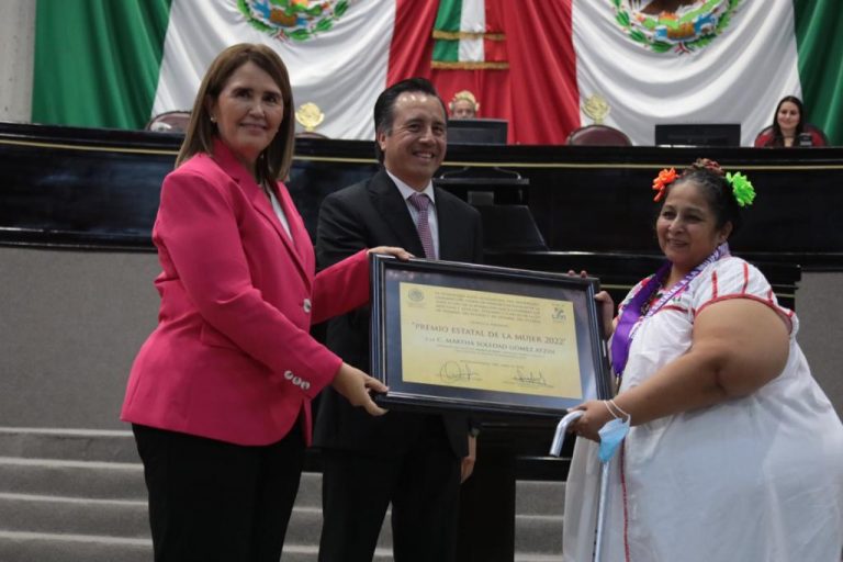 Las mujeres indígenas son grandes y son ejemplo; siempre las vamos a acompañar: gobernador Cuitláhuac García