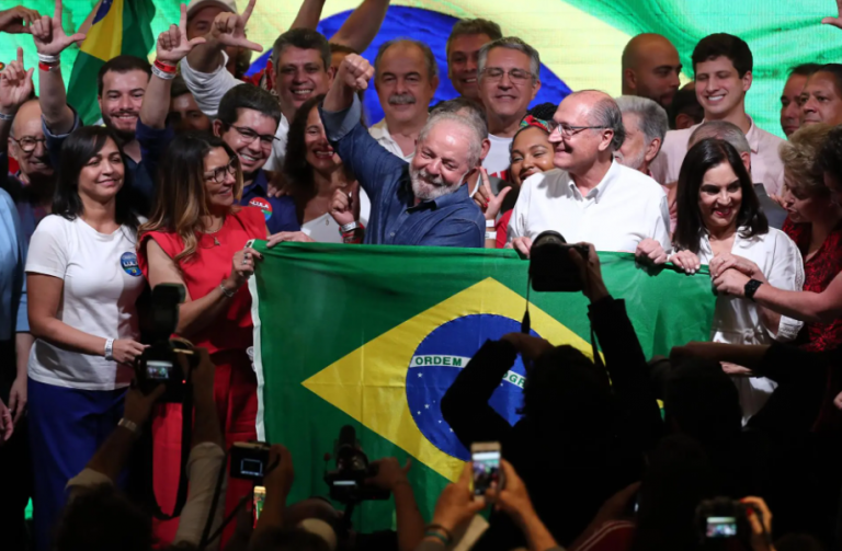 Con el 100 % escrutado, Lula derrotó a Bolsonaro por 2.1 millones de votos